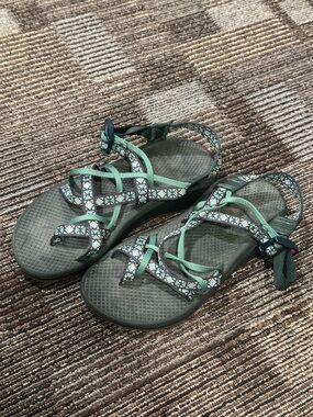 Chaco ZCloud X2 Remix Sandals Creed Pine Green Womens Size 8 Hiking Gorpcore